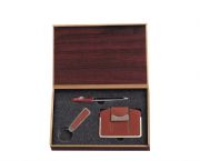 名片盒、筆、鑰匙扣